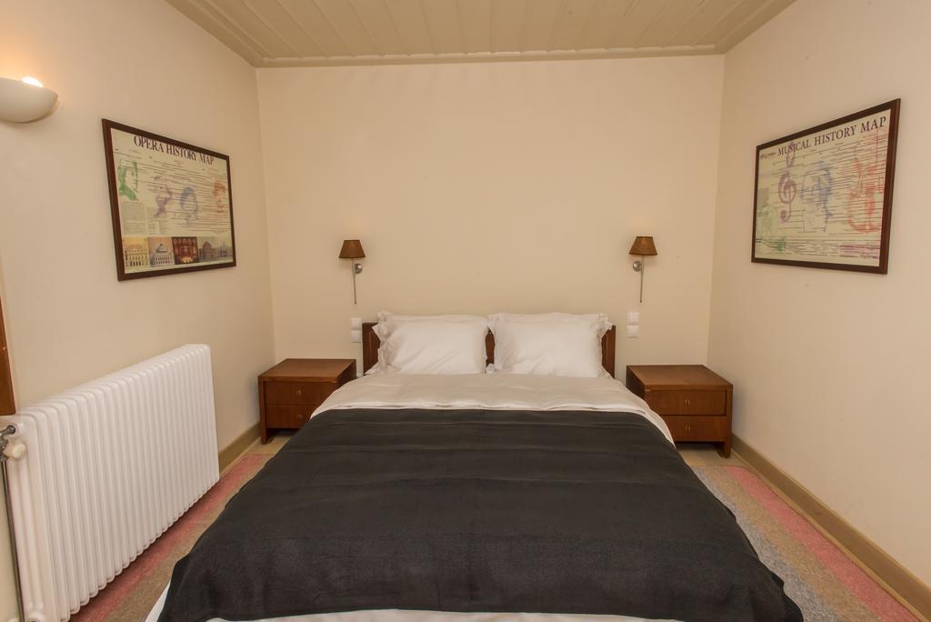 Epoches Hotel Karpenisi Bagian luar foto