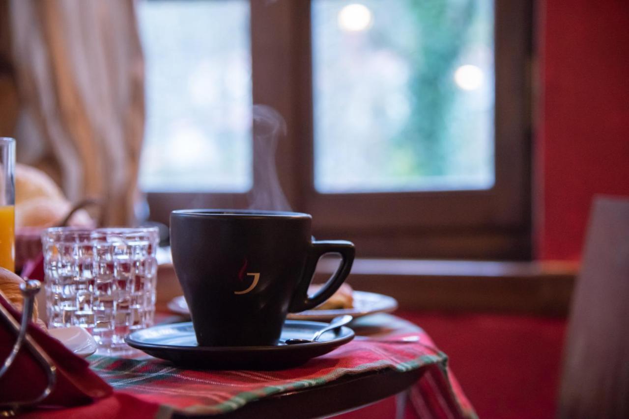 Epoches Hotel Karpenisi Bagian luar foto